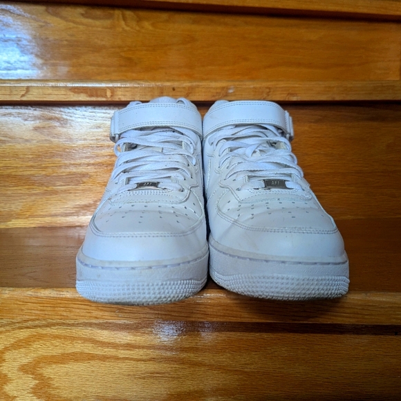 Nike Air Force 1 High Top - Picture 4 of 5